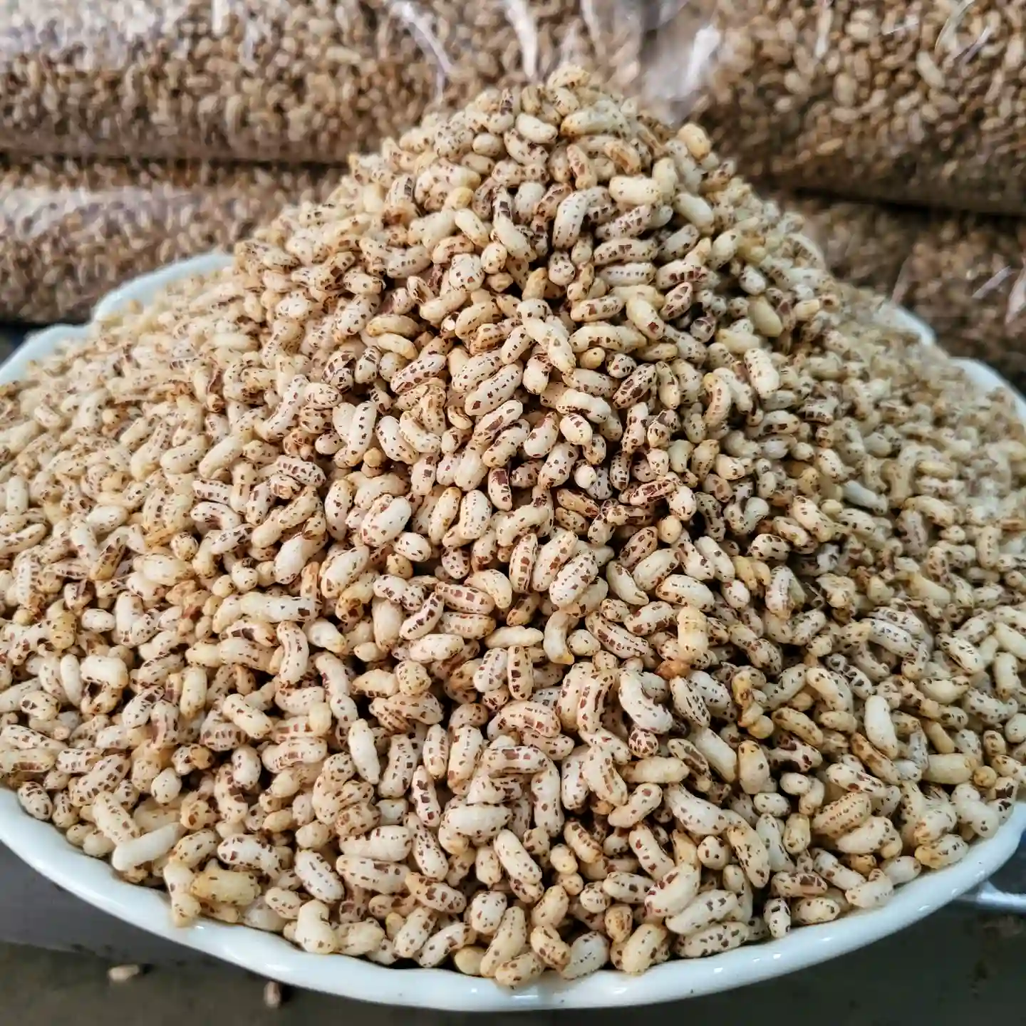হাতে ভাজা আমনের মুড়ি - Image 3